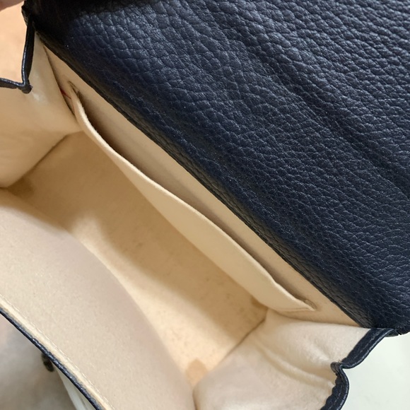 Navy crossbody - Picture 4 of 6